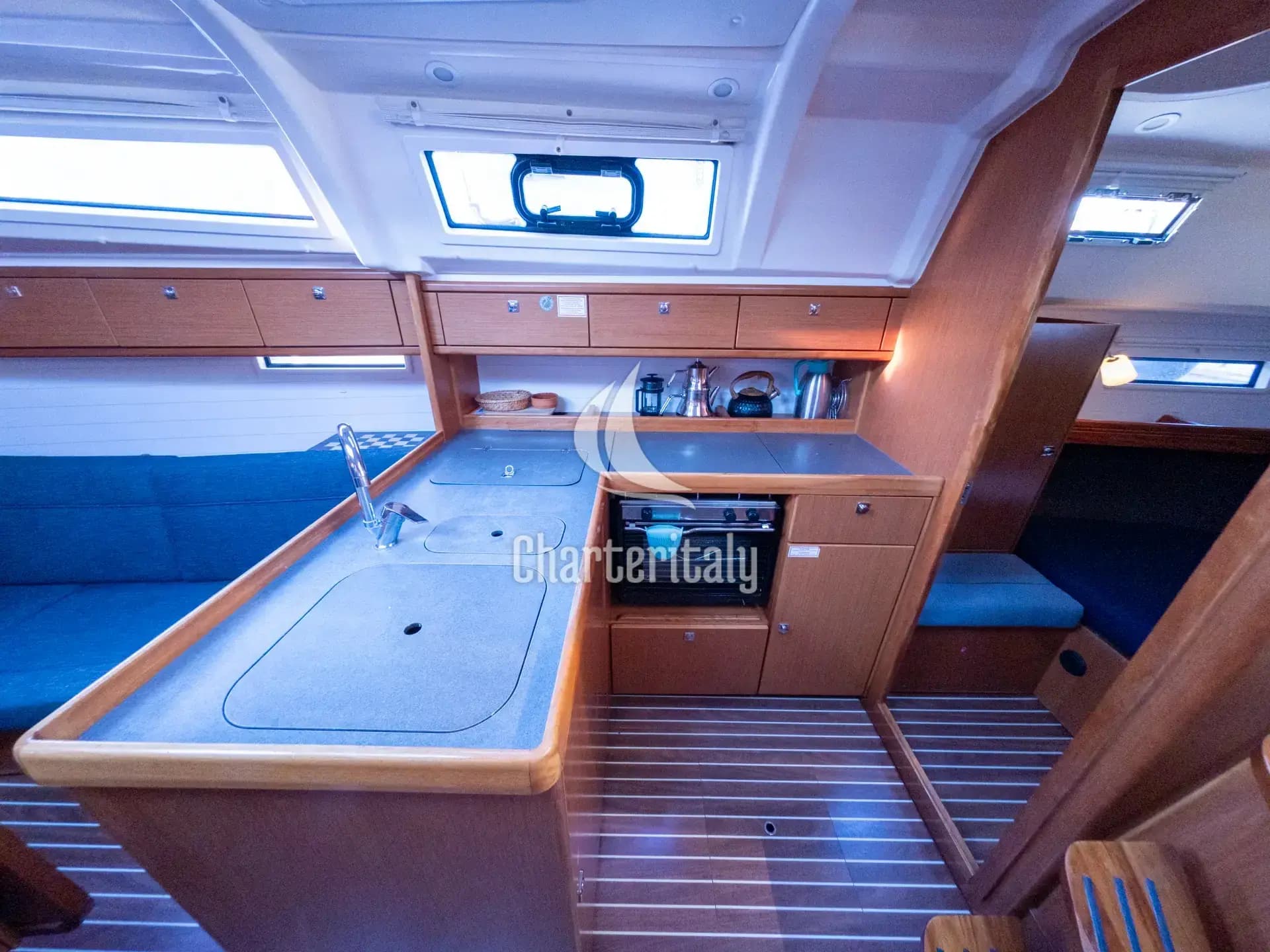 Bavaria Cruiser 37 - Almira - 8