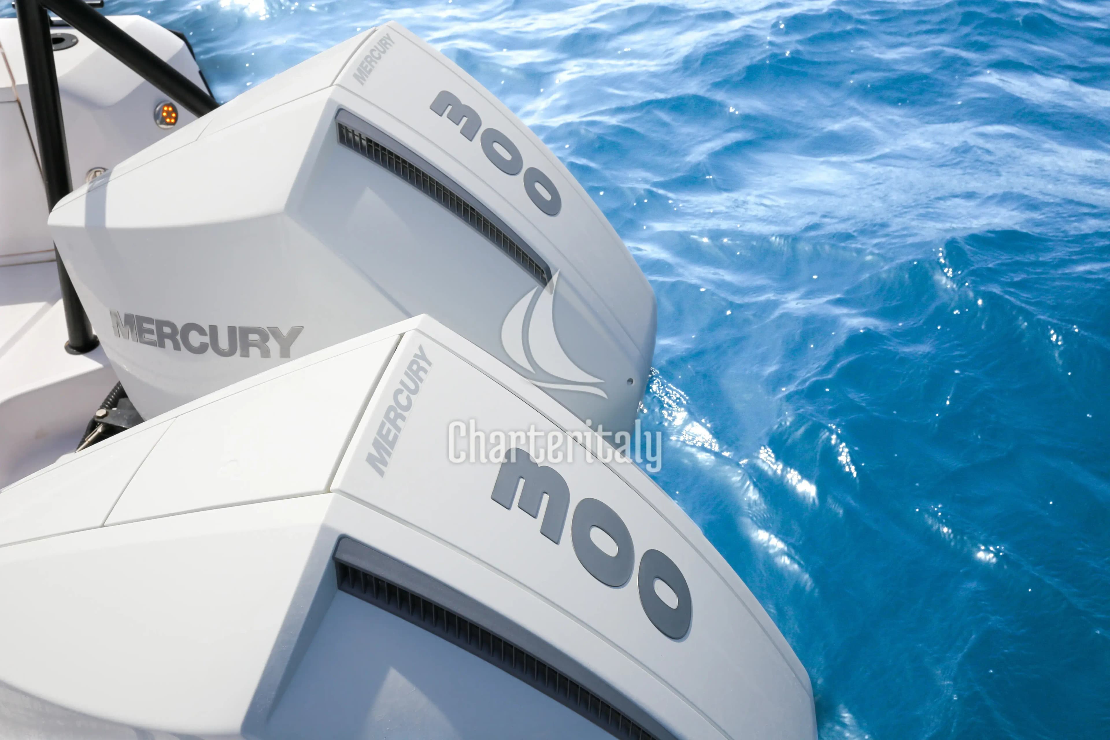 Axopar 37 XC Cross Cabin - VIDA - 5