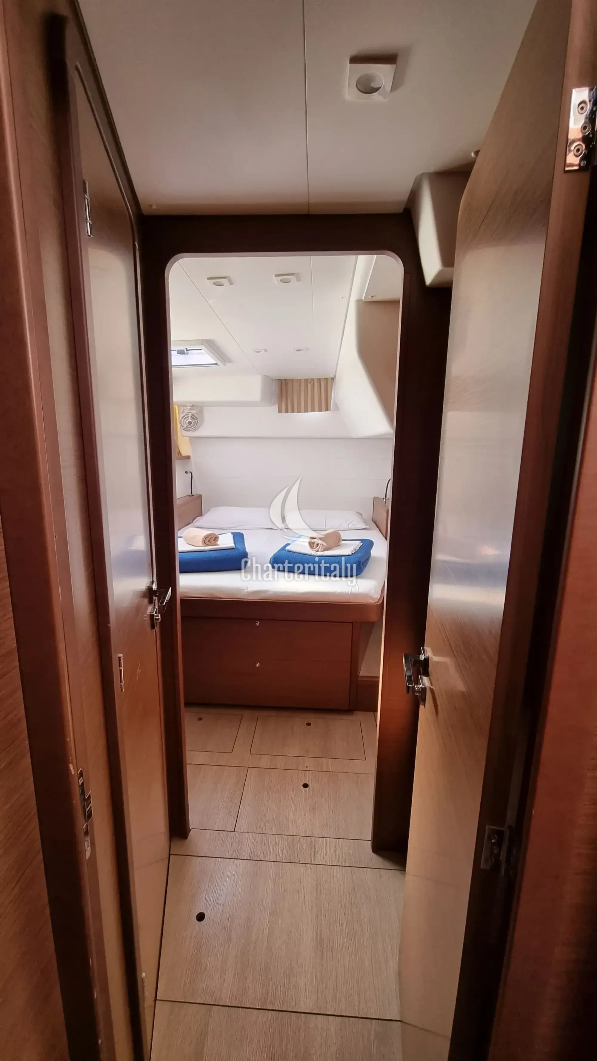 Lagoon 450 F - 4 + 2 cab. - Samogon - 24