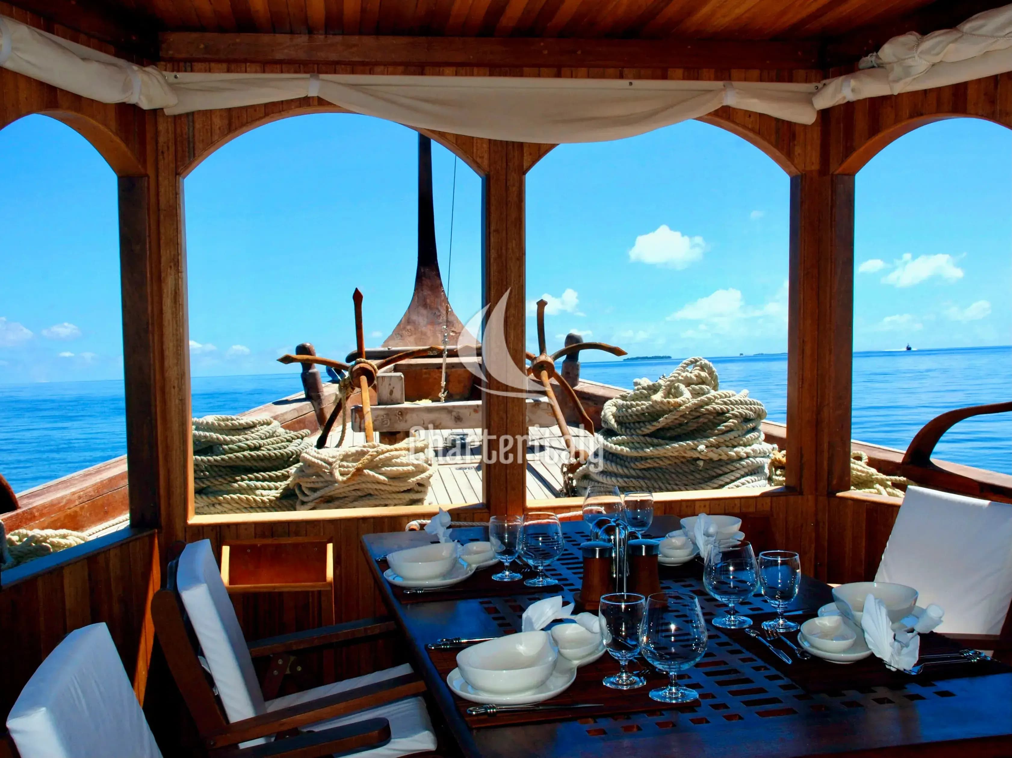 Wooden motor yacht - Stella 2 - 16