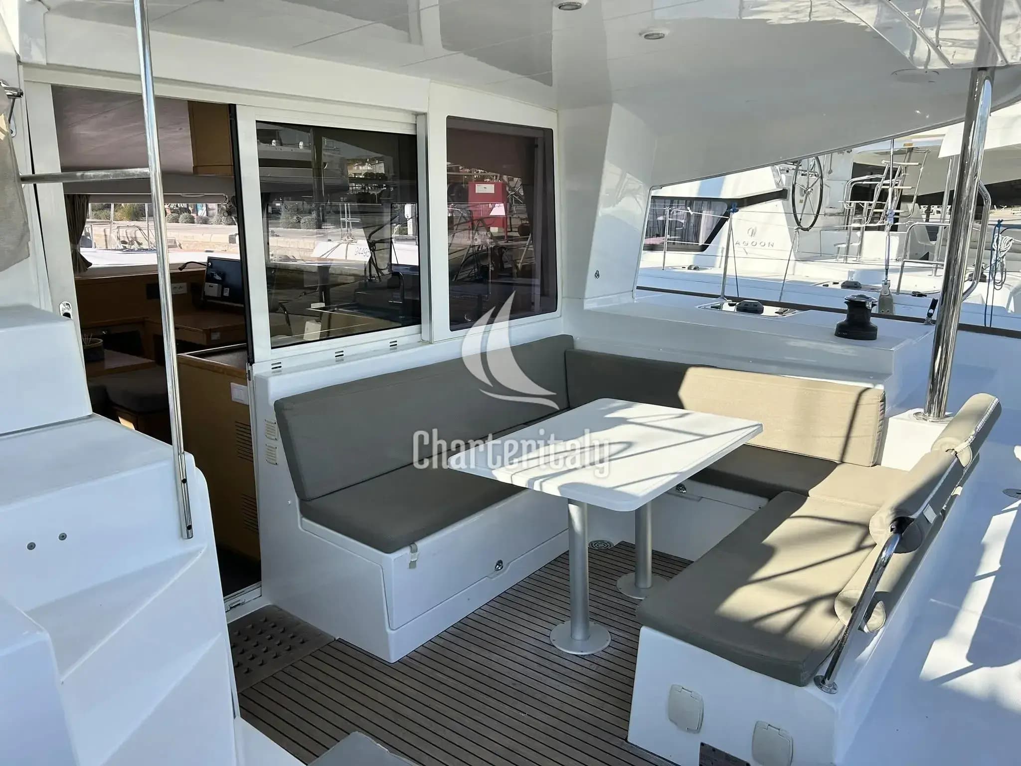Lagoon 400 S2 - AQUADANCER - 15