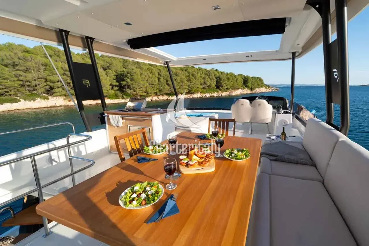 Fountaine Pajot MY6 - Family 2.0 - 14
