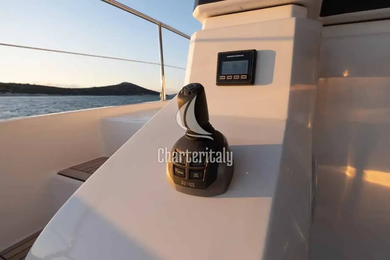 Fountaine Pajot MY6 - Family 2.0 - 21