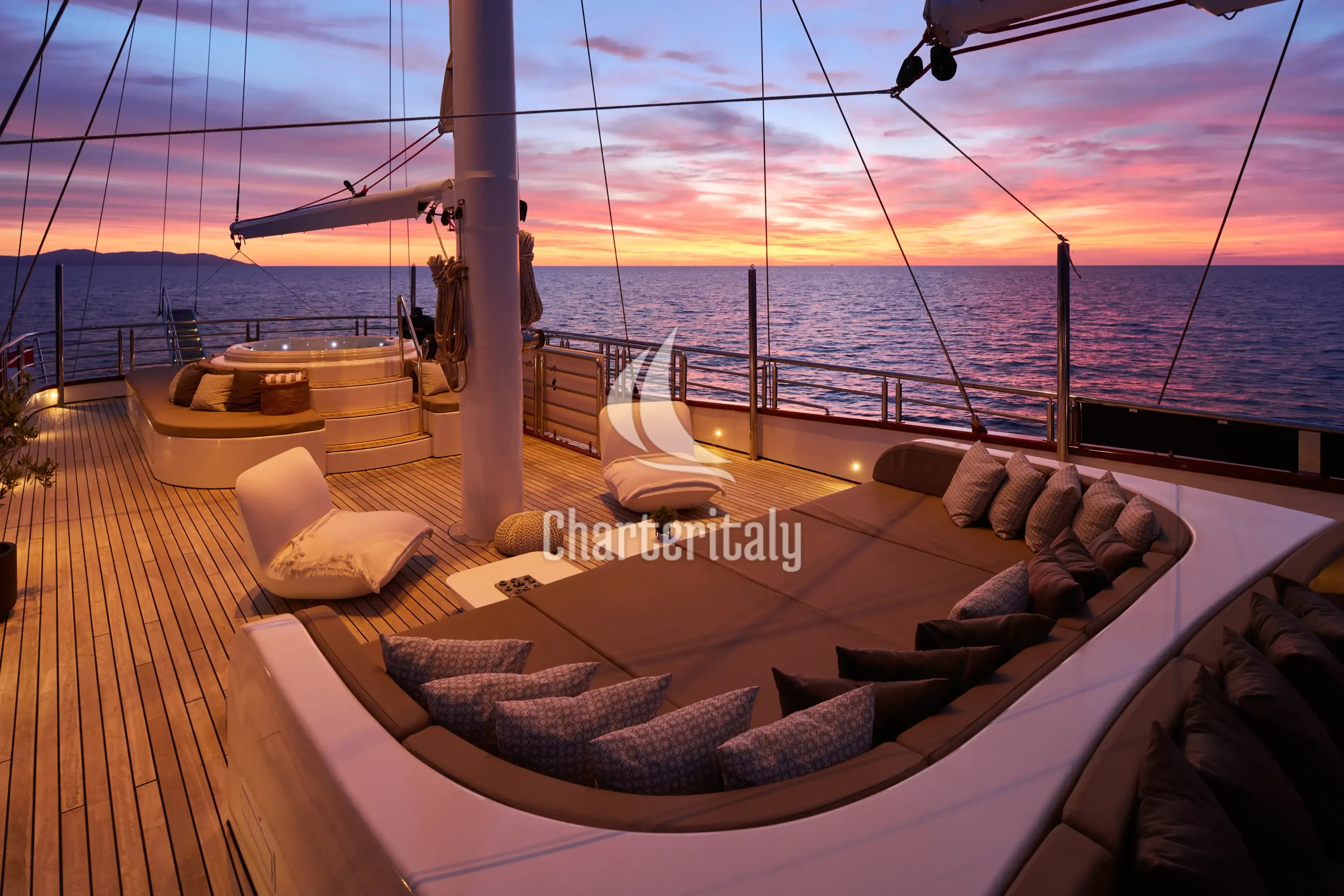 Motoryacht - Love Story - 36