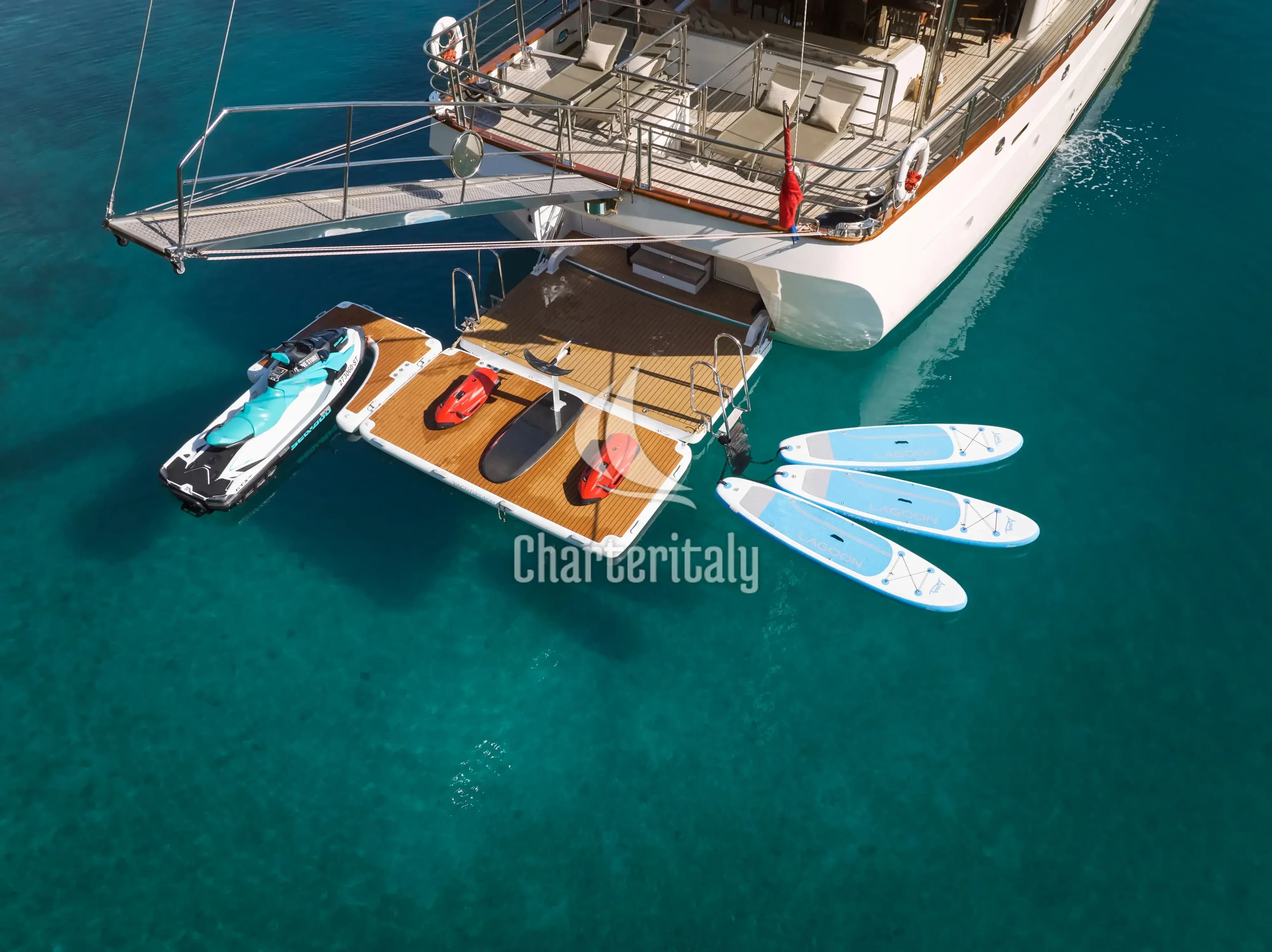Motoryacht - Love Story - 11