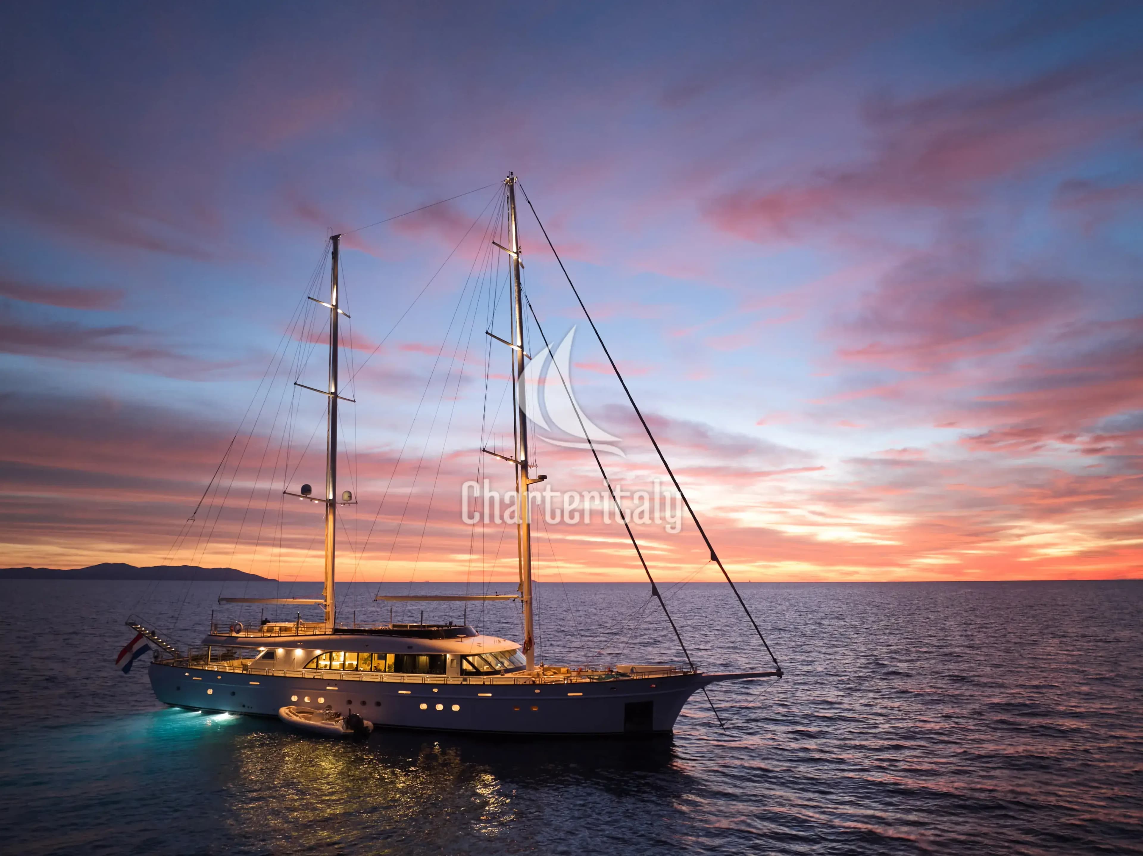 Motoryacht - Love Story - 3