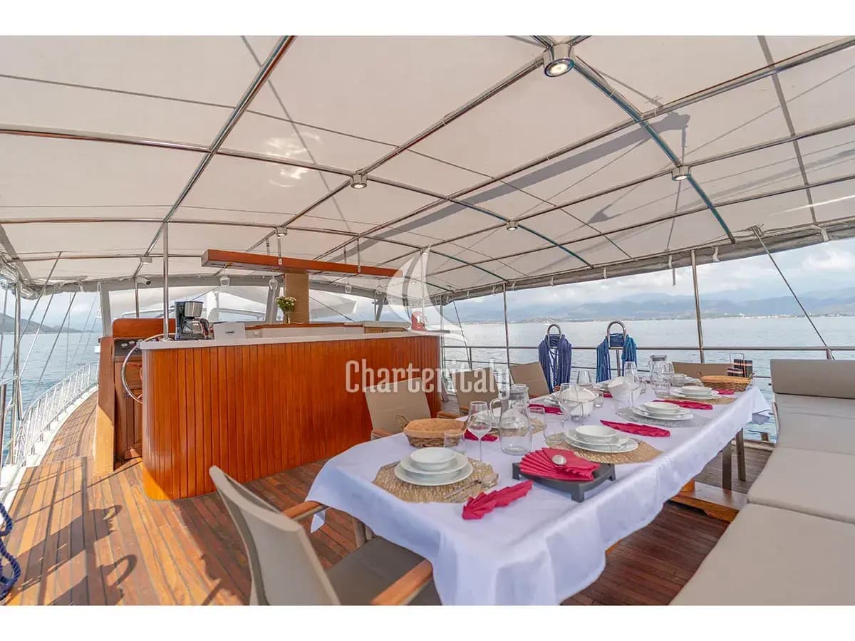 Gulet - Bir Deniz Masali - 10