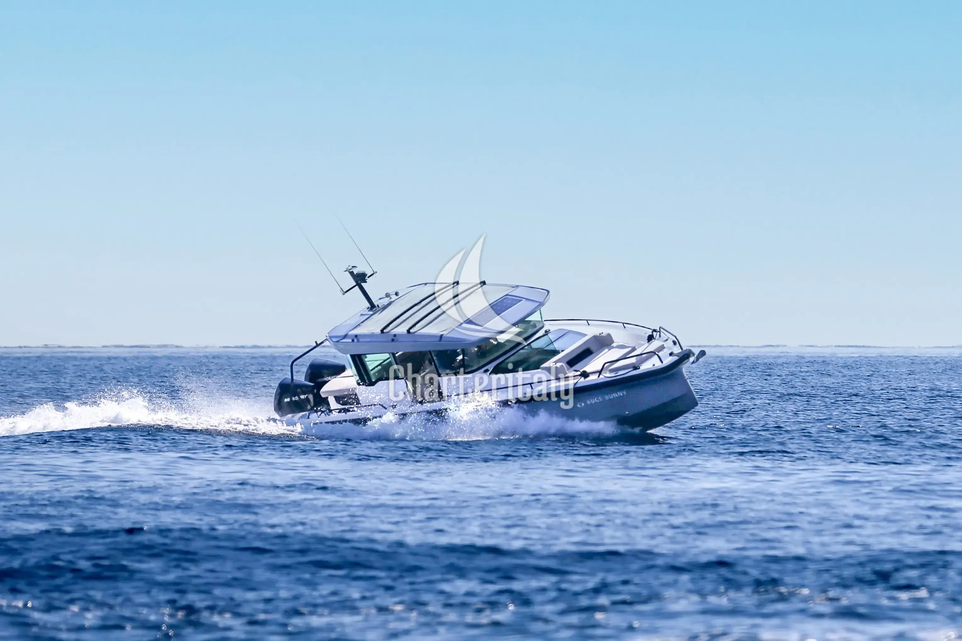 Axopar 37 XC Cross Cabin - BUGS BUNNY - 6