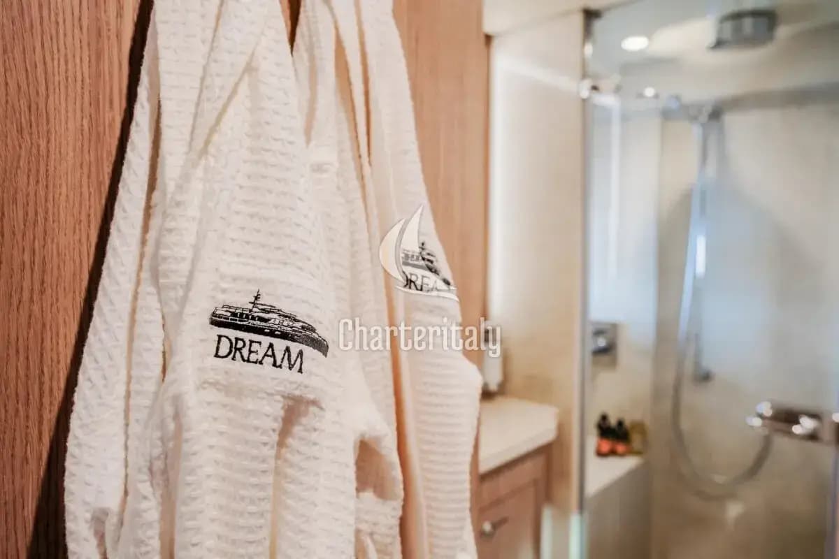 Cyrus 34 - Dream - 2