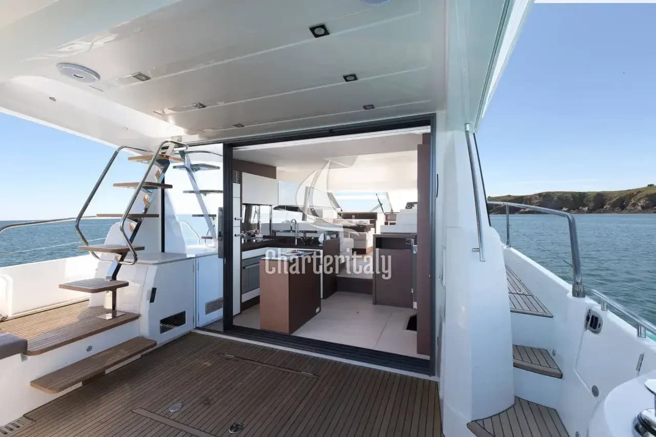Prestige 520 Flybridge - 3 + 1 cab. - Caprice - 4