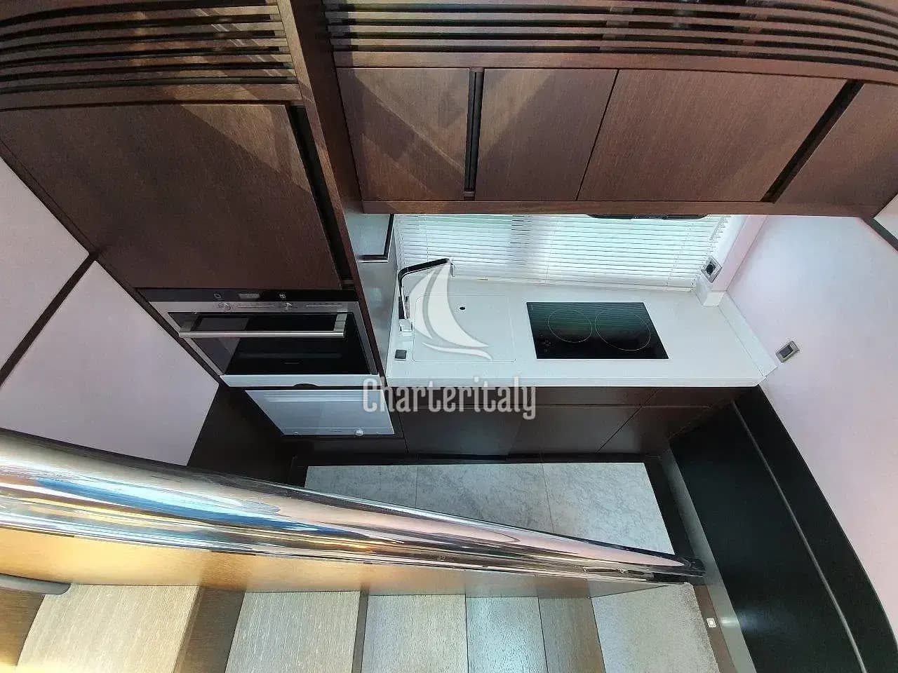 Galeon 700 Skydeck - 4 + 1 cab. - Obession Two - 8