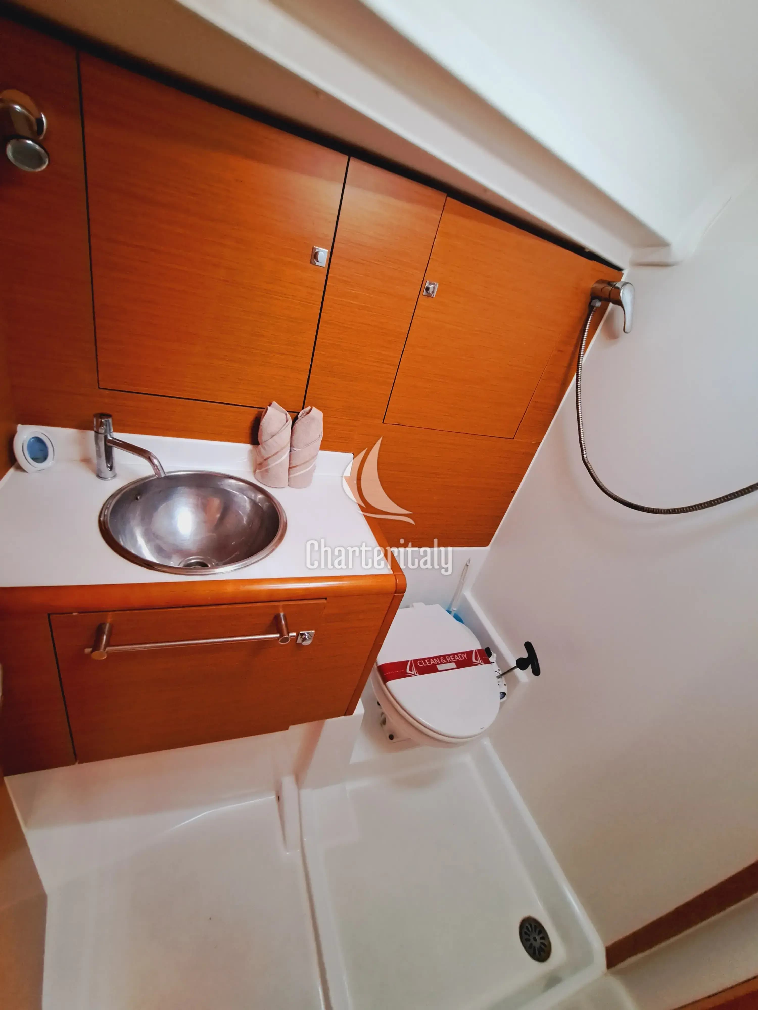 Sun Odyssey 449 - MIENTRAS TANTO - 6