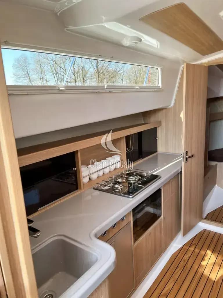 Nexus Revo 870 Prestige - Holland - 28