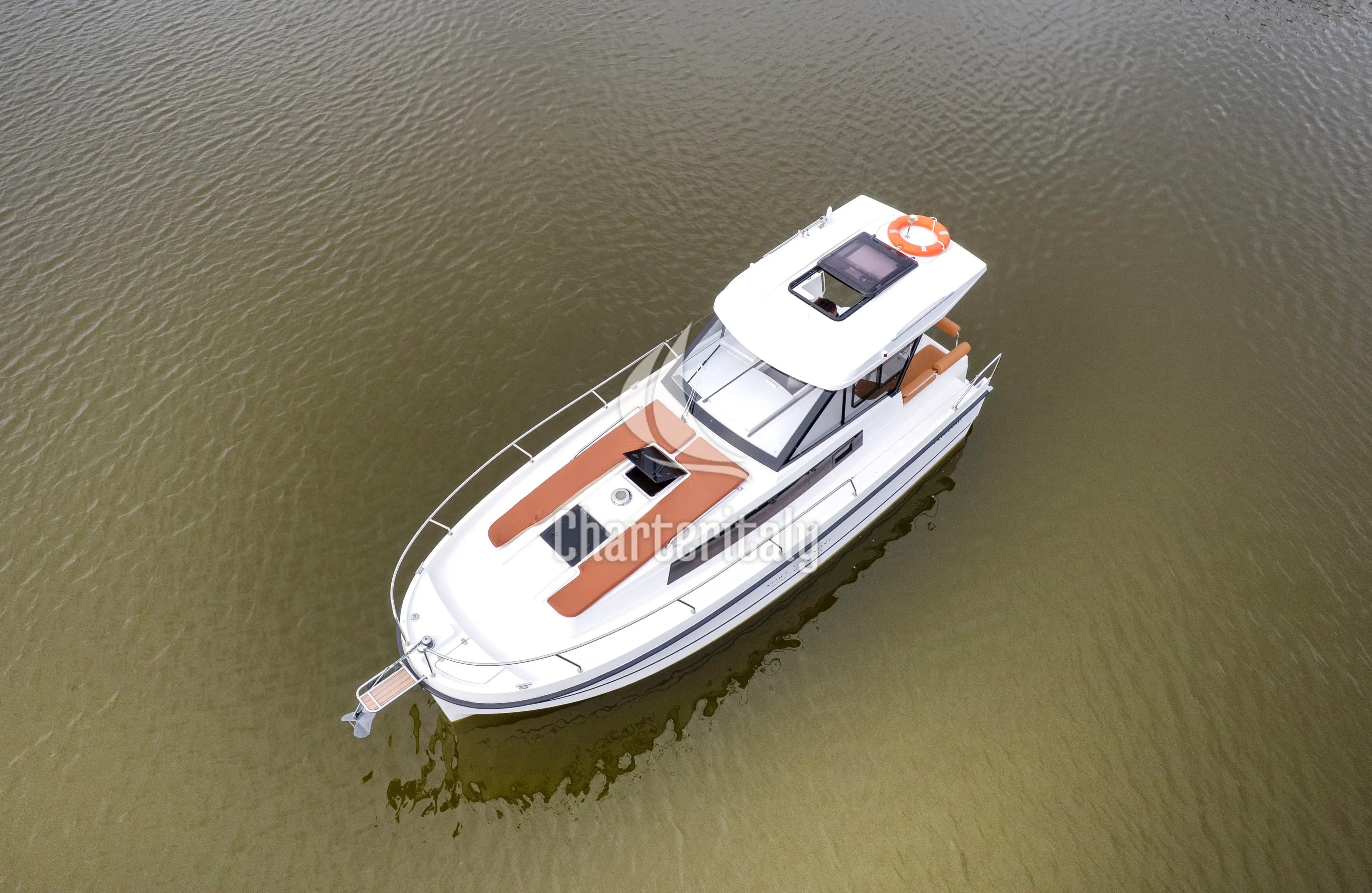 Nexus Revo 870 Prestige - Holland - 9