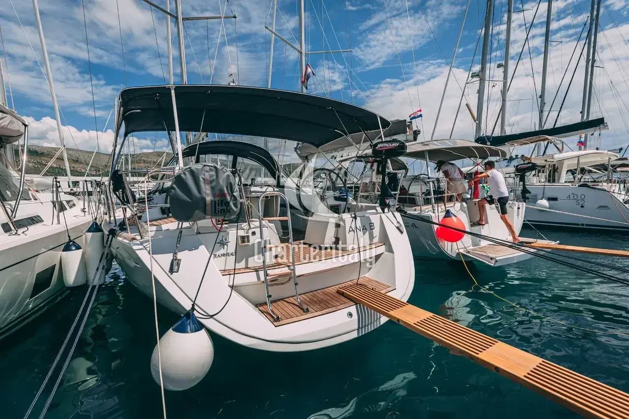 Sun Odyssey 49i - Ana B - 2