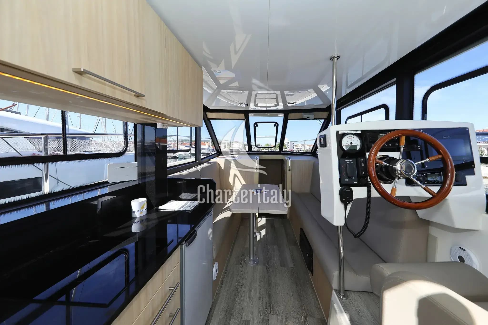 Futura 40 Grand Horizon - Batu - 14