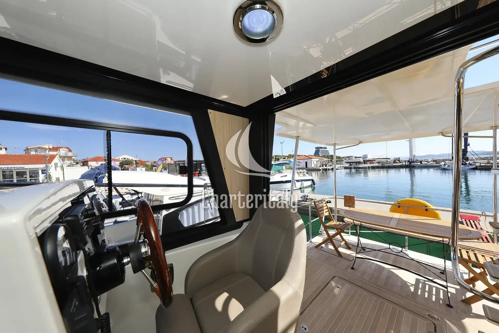 Futura 40 Grand Horizon - Batu - 21