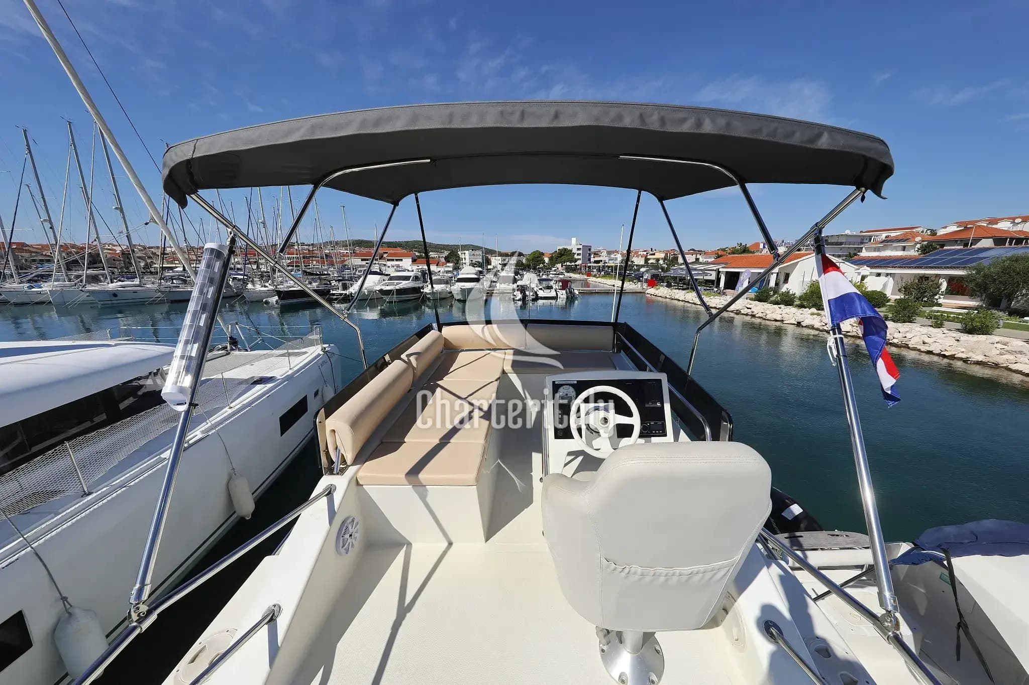 Futura 40 Grand Horizon - Batu - 9