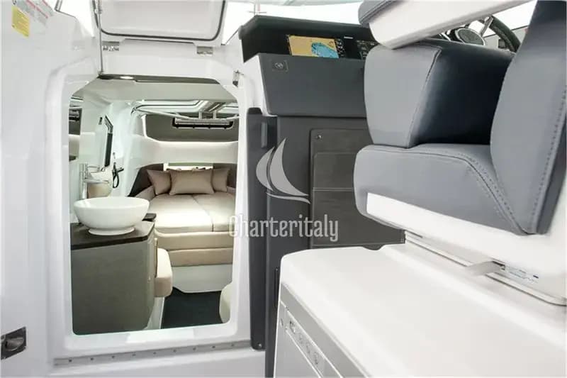 Axopar 37 XC Cross Cabin - Axopar - 10