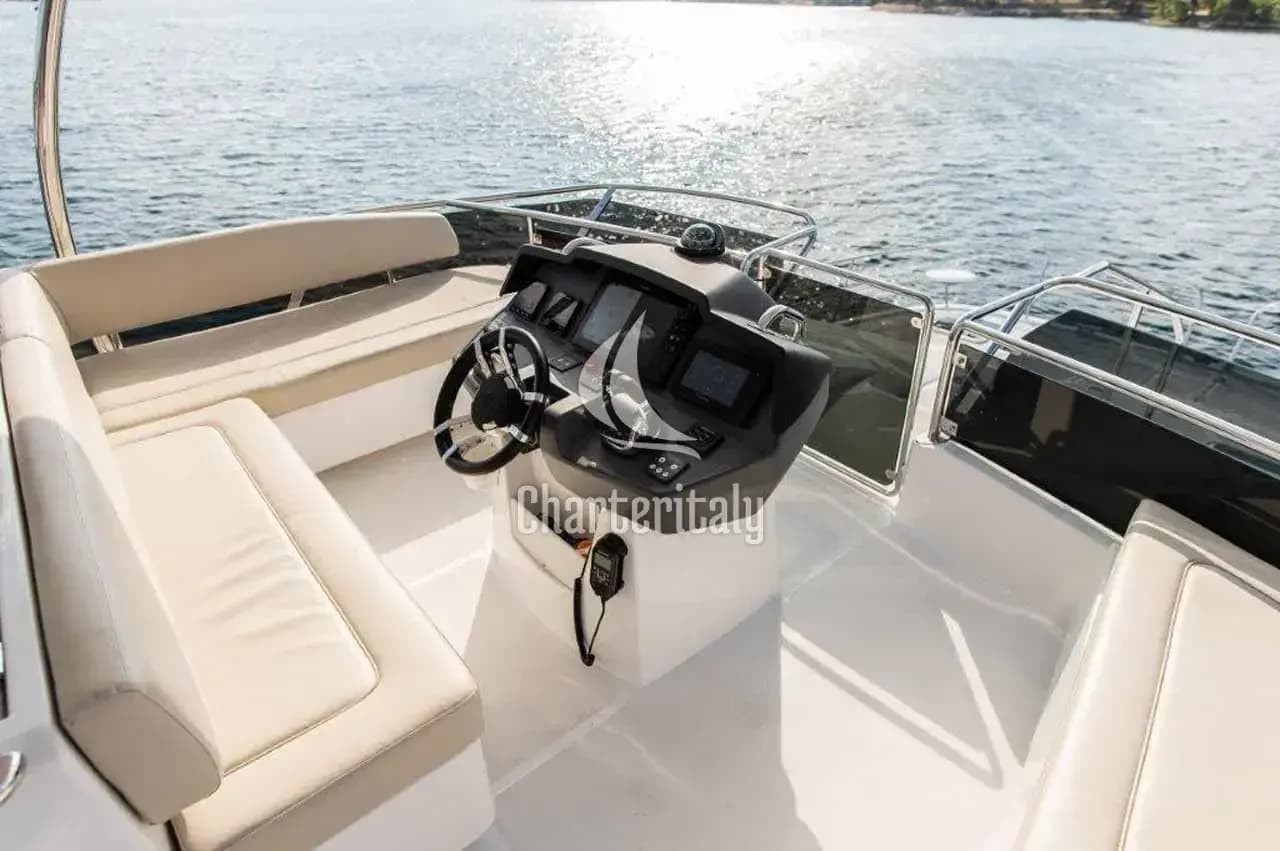 Aquila 44 - Adriatic Z - 16