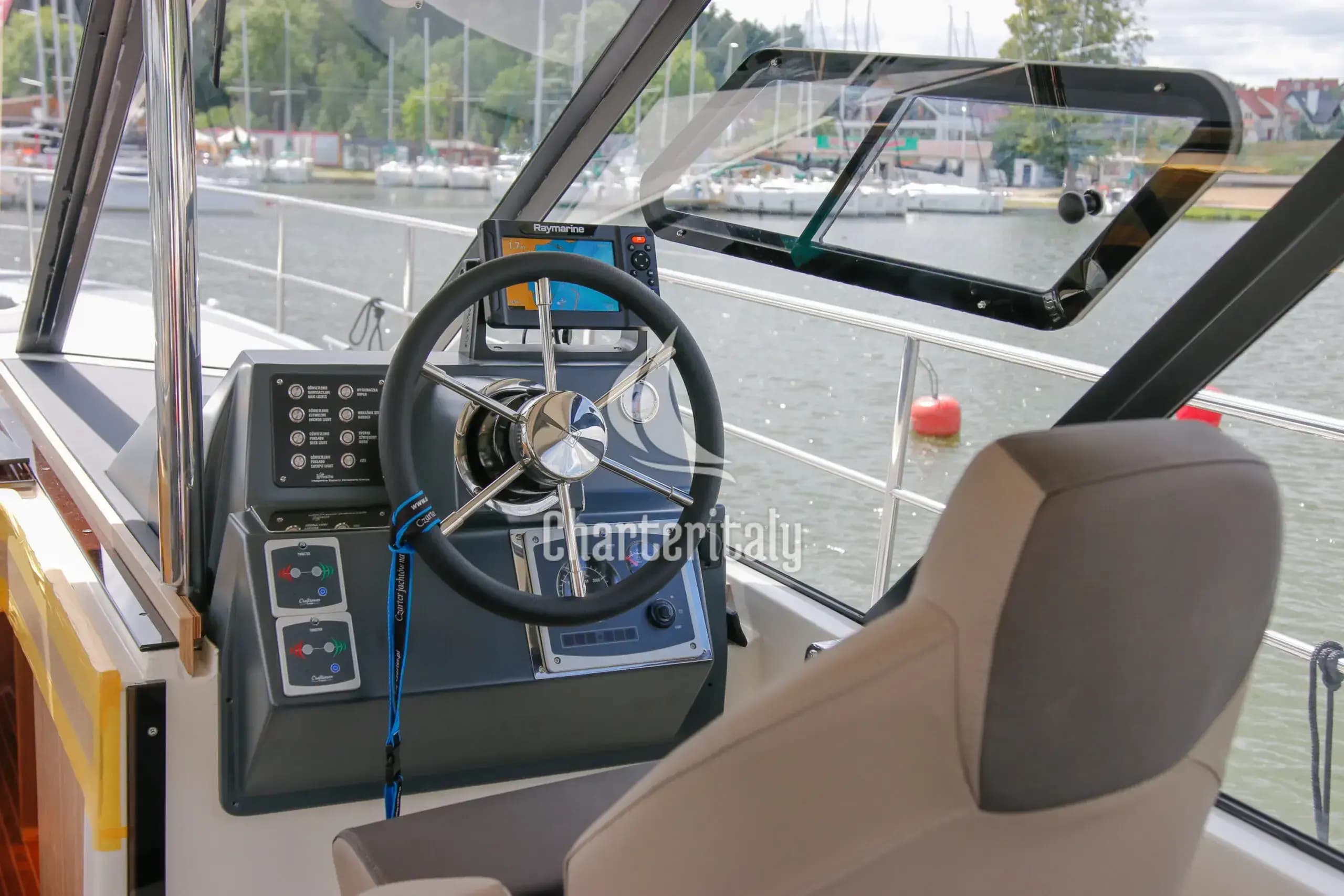 Nautika 1300 - Nautika 1300 Royal - 12