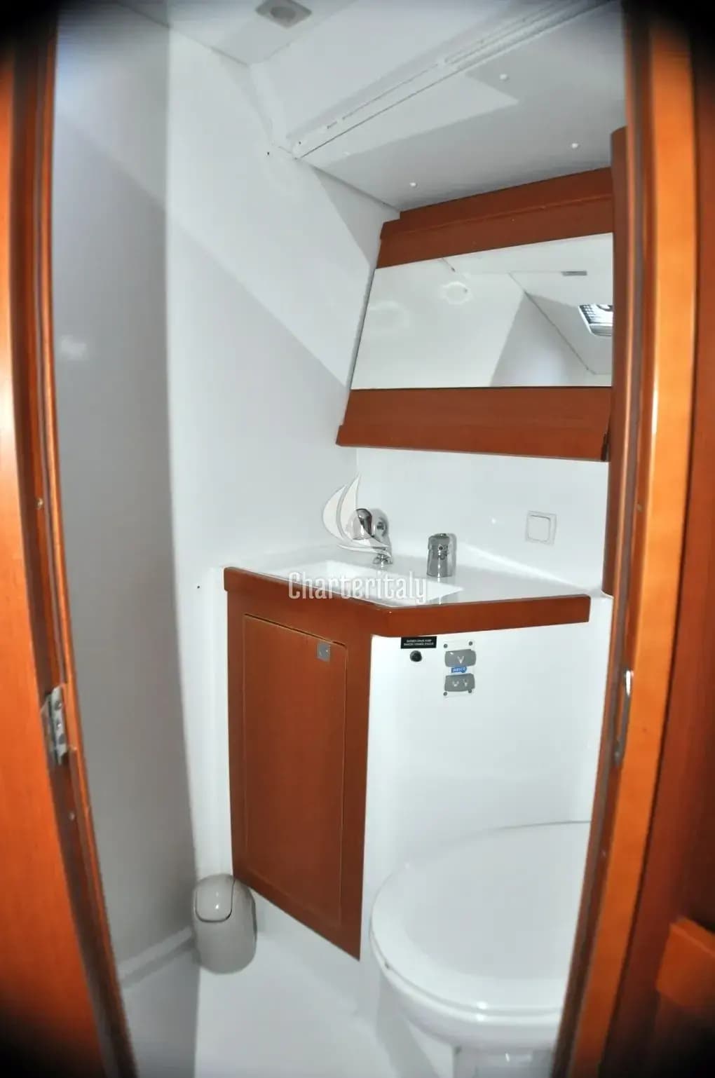 Oceanis 48 - Cheeky Lady - 10