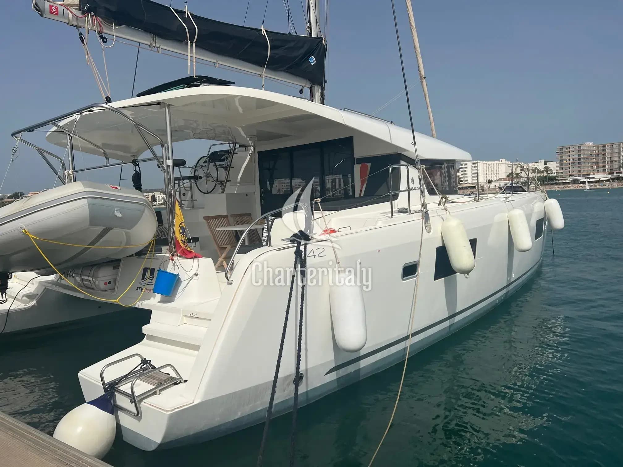 Lagoon 42 - Mares - 1