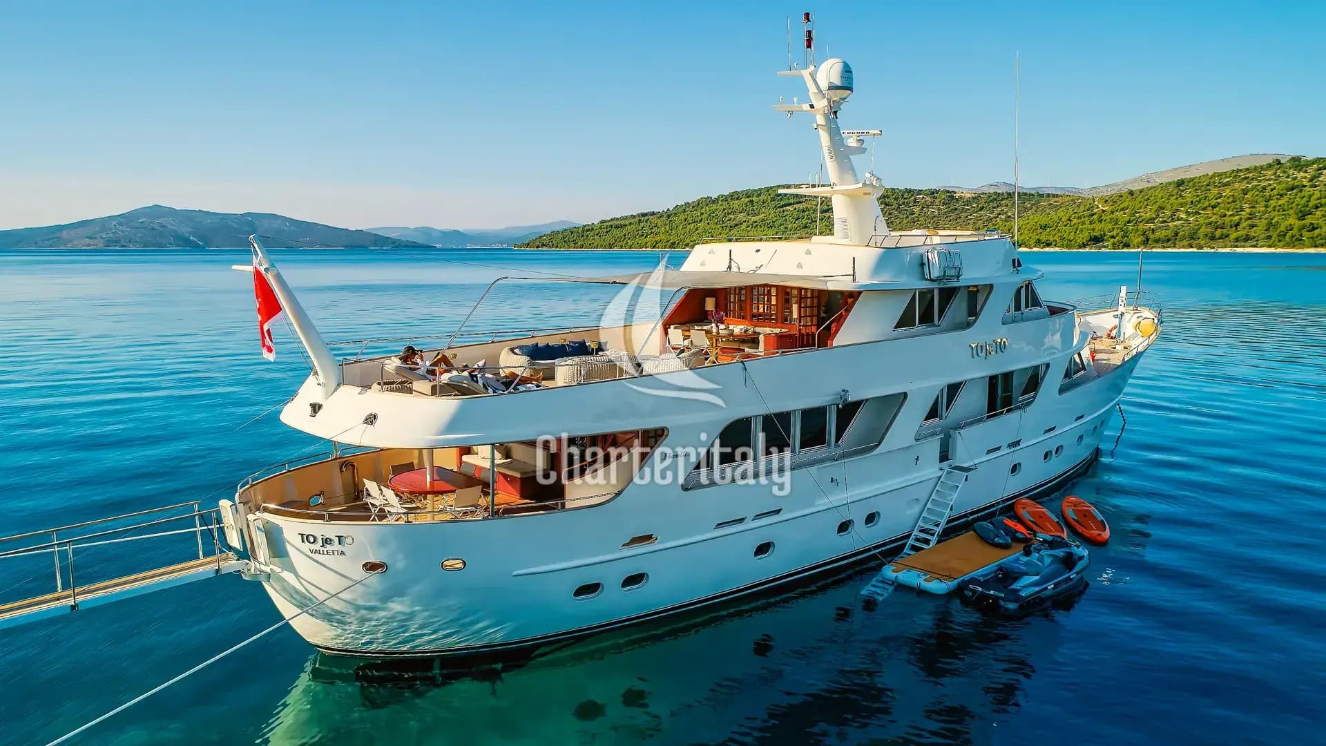Benetti Classic 115 - To je to - 18