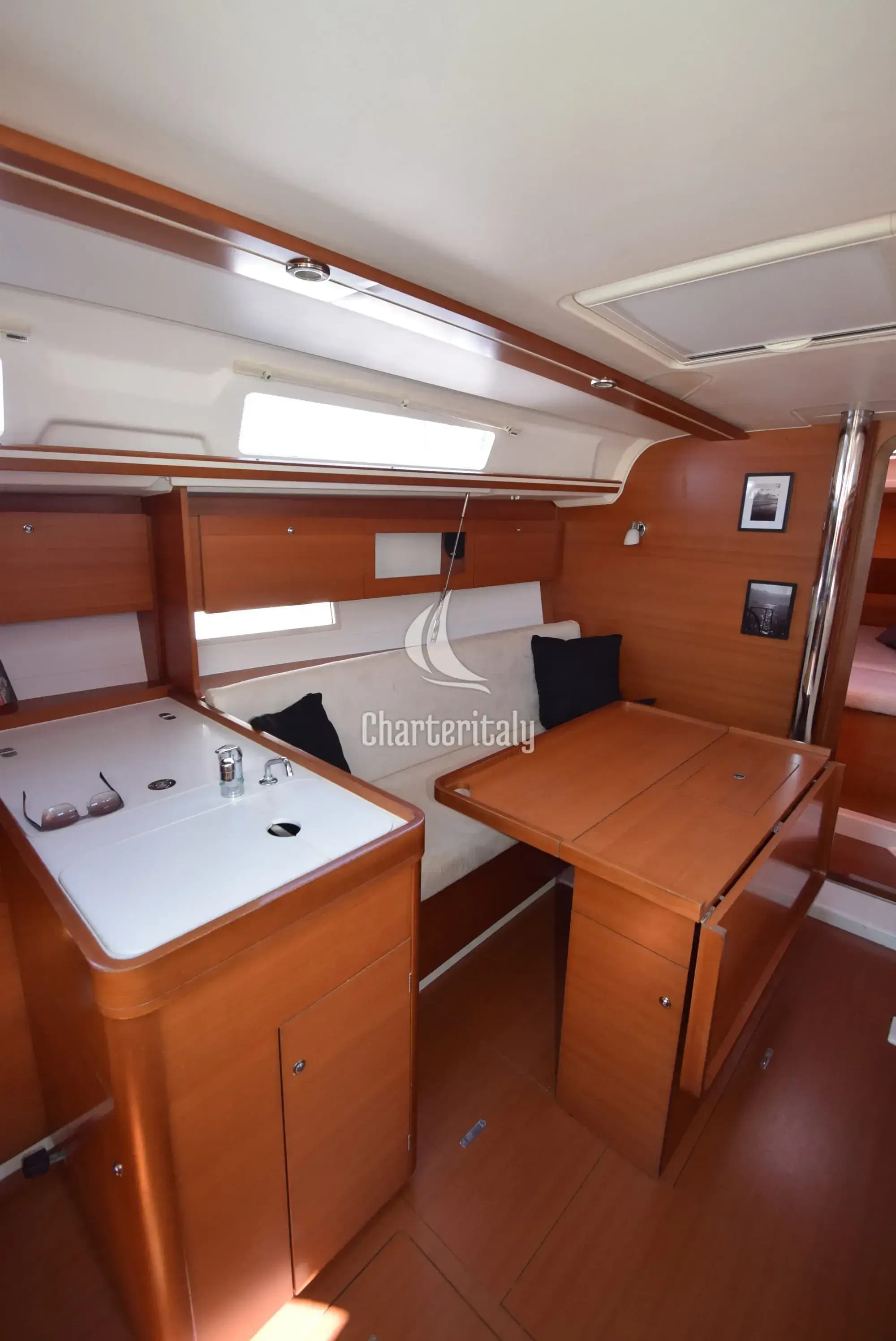 Dufour 335 Grand Large - Vittoria - 16