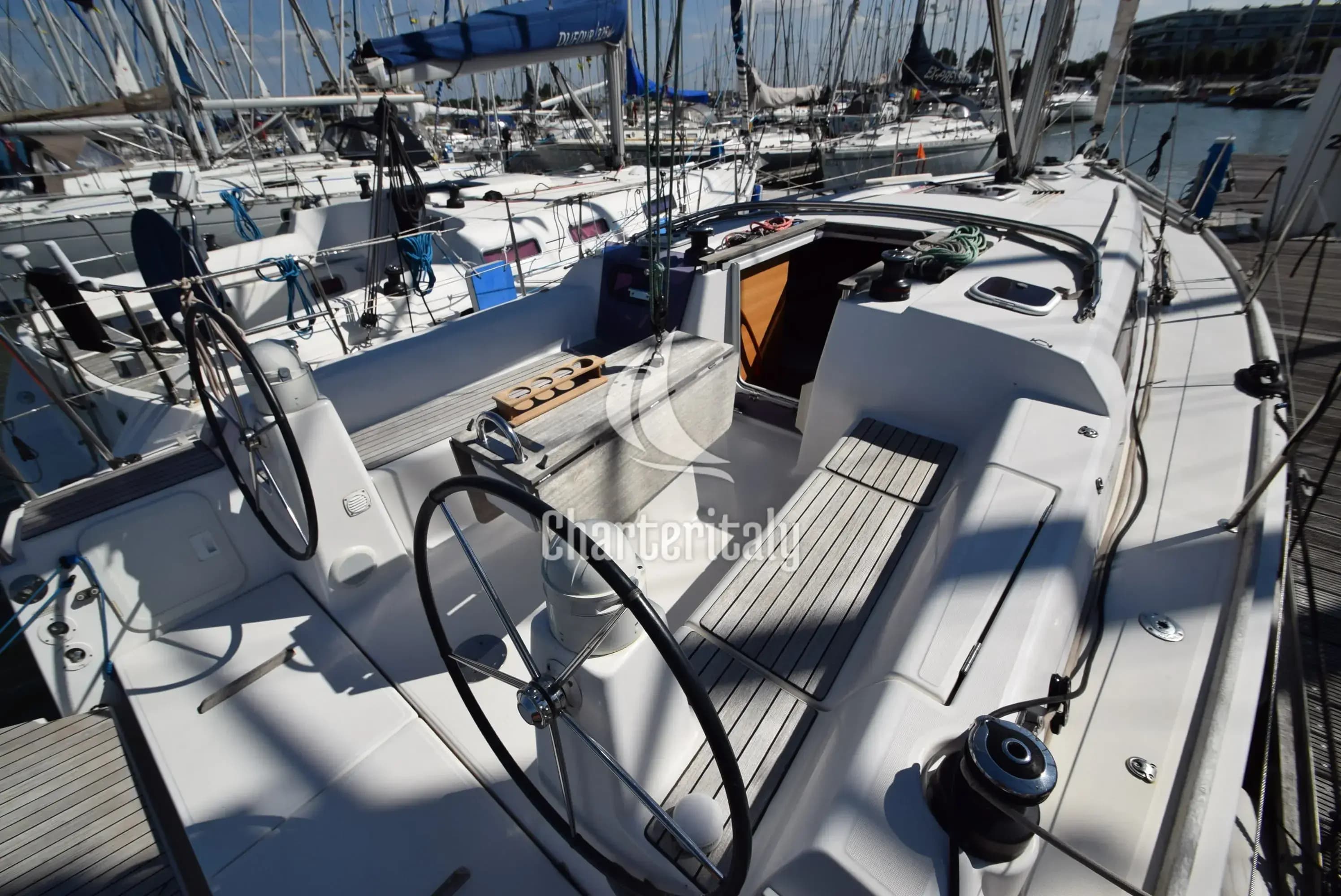 Dufour 335 Grand Large - Vittoria - 14
