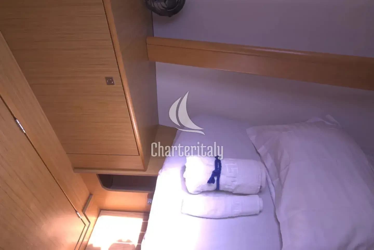 Sun Odyssey 36i - Candy - 12