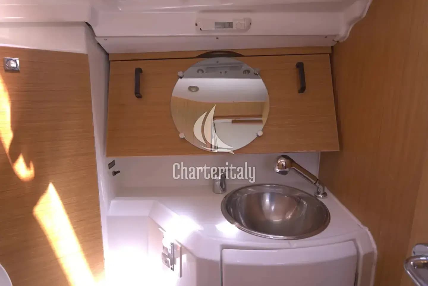 Sun Odyssey 36i - Candy - 13