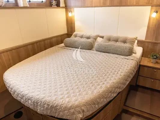 Linssen Grand Sturdy 40.0 AC - La Barrique - 11
