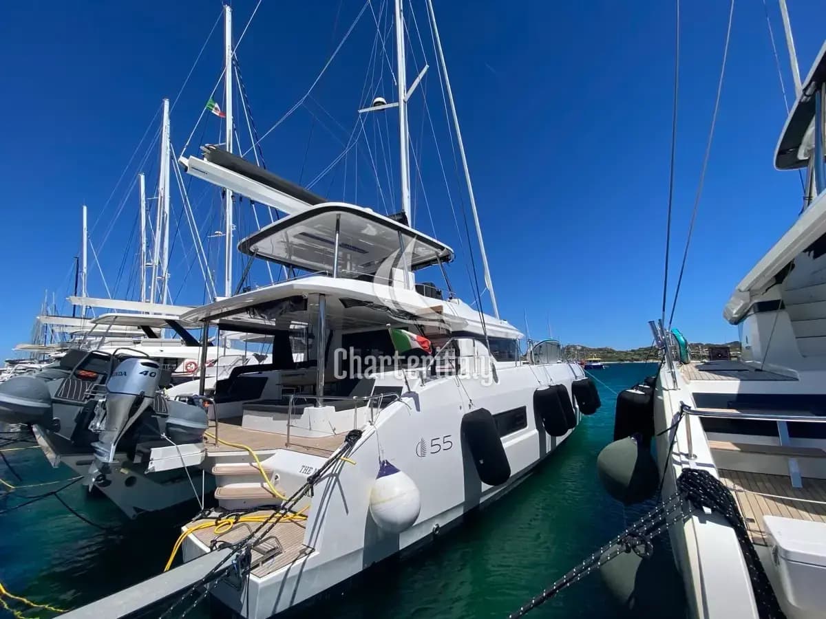 Lagoon 55 - The Moon (ANU) - 24