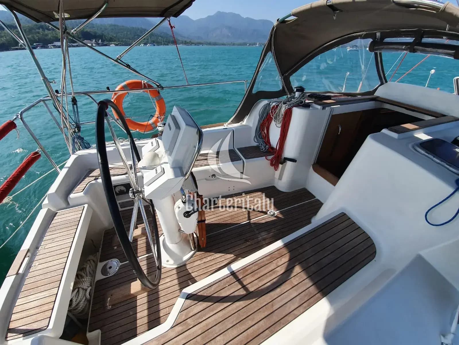 Sun Odyssey 33i - Aqua - 8
