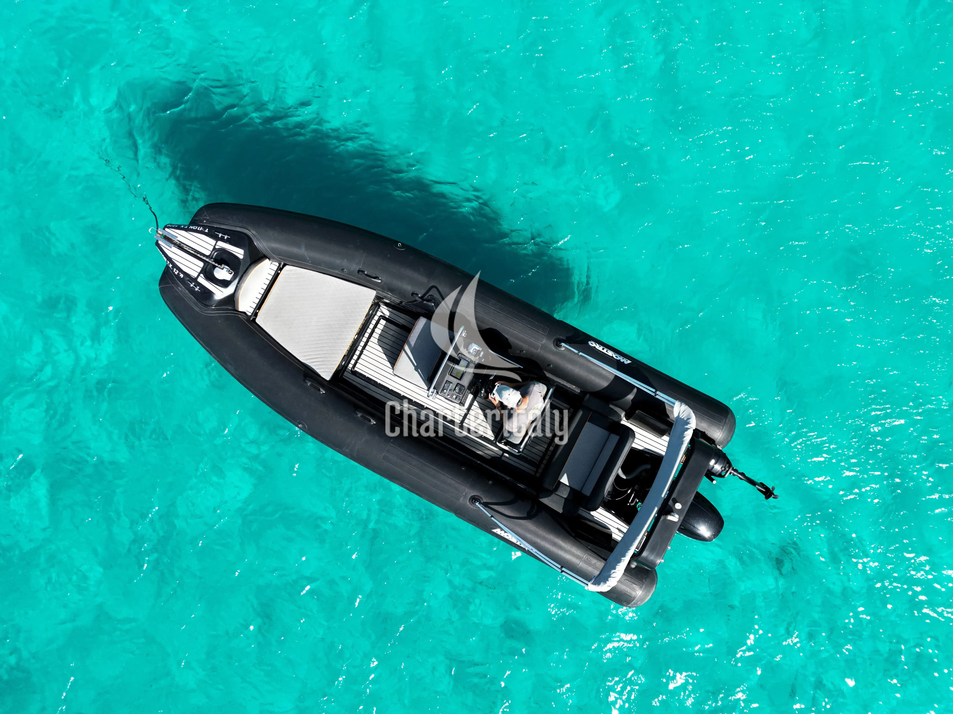 Motorboat - Triton - 3