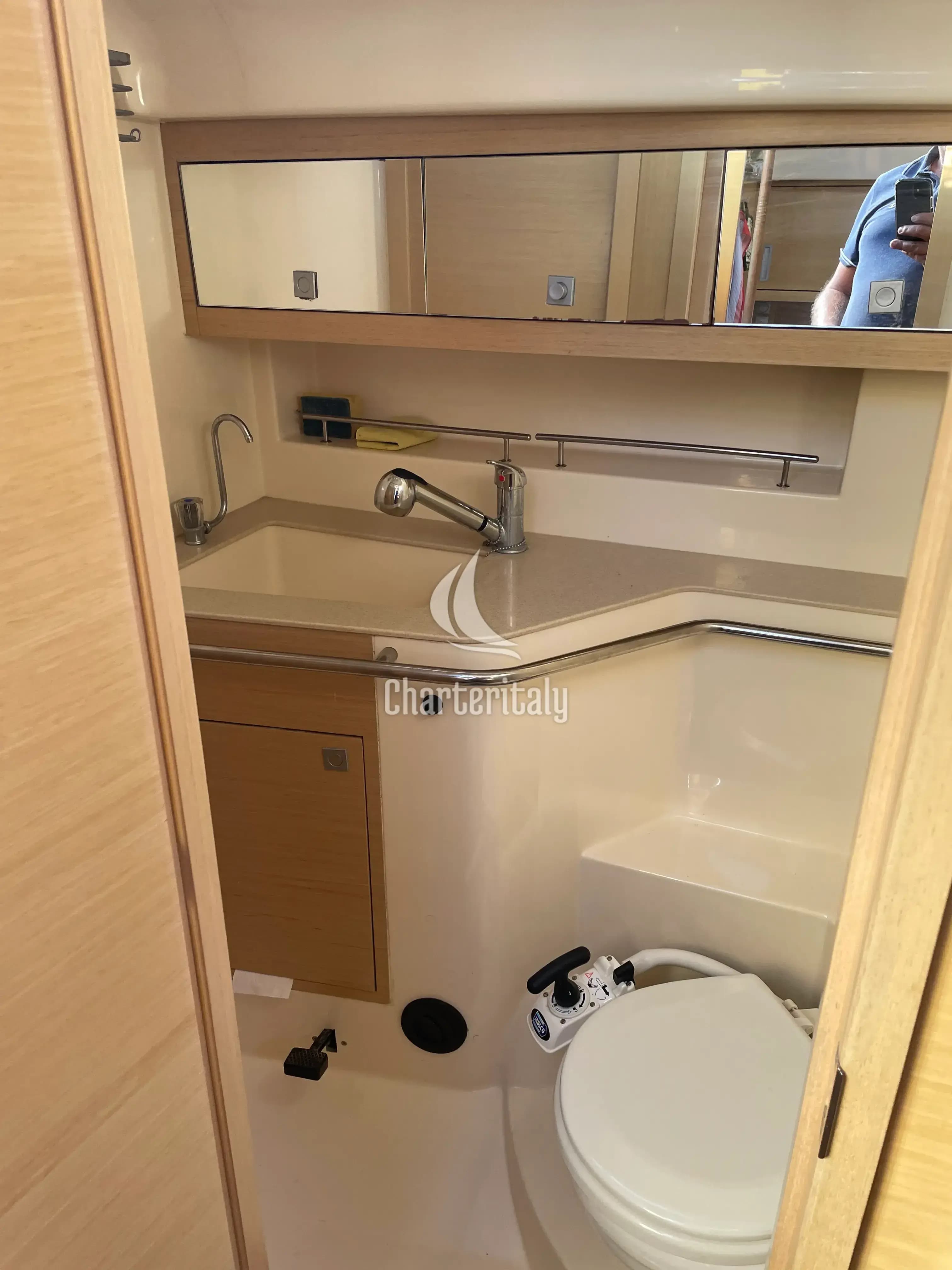 Elan 450 - Carolina - cabin 2 - 3