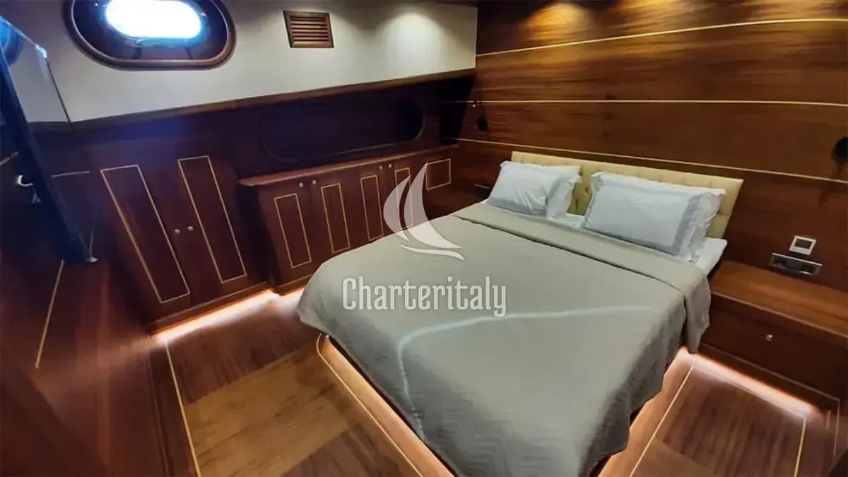 Custom built 183 - CARPEDIEM CORAL - 44
