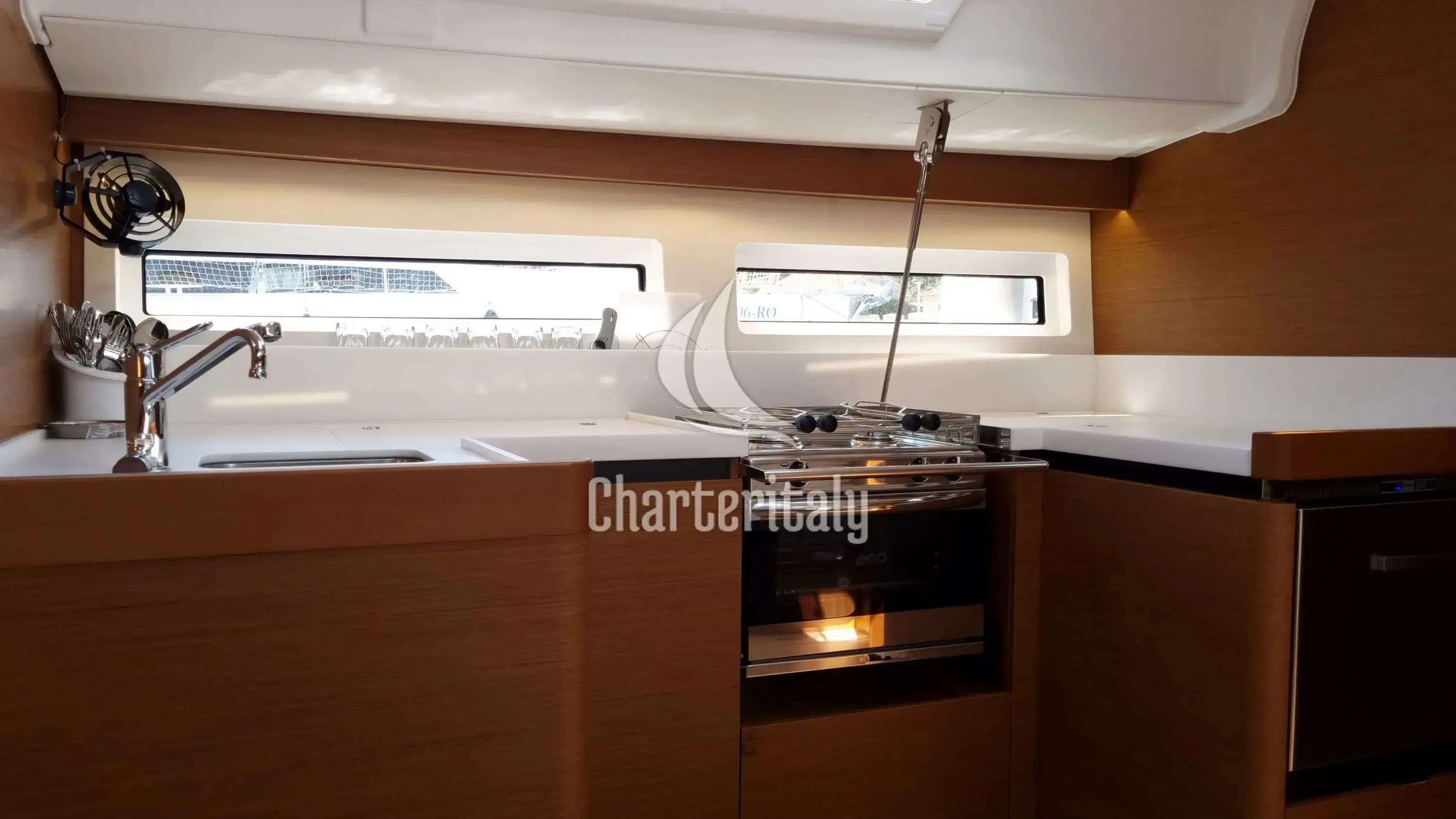 Sun Odyssey 490 - Izzy - 34