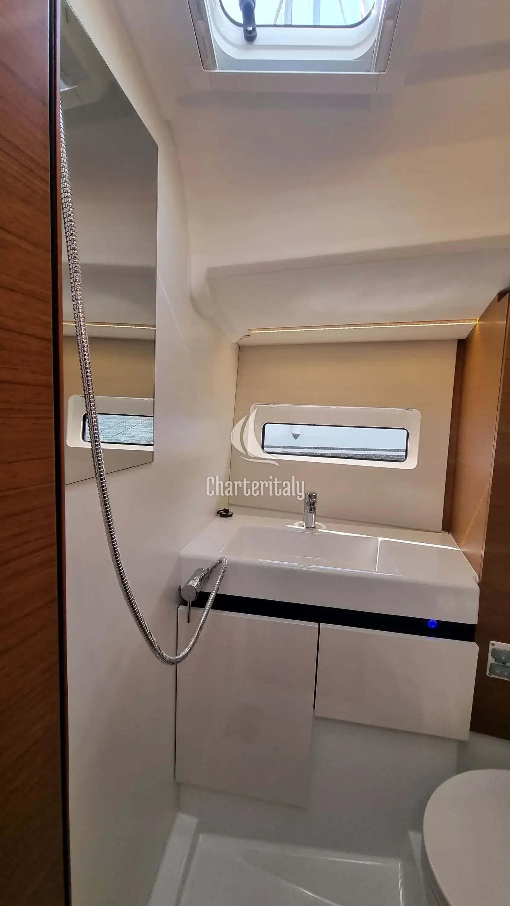 Sun Odyssey 490 - Izzy - 2