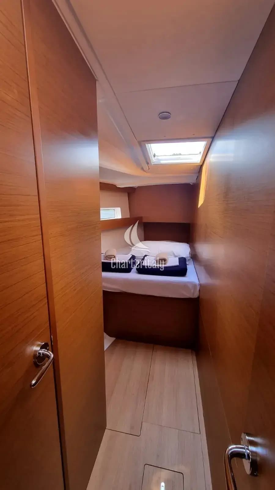 Sun Odyssey 490 - Izzy - 3