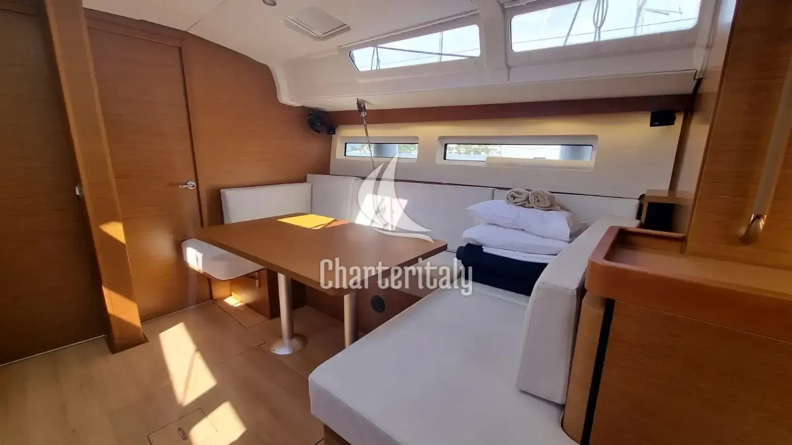 Sun Odyssey 490 - Izzy - 24