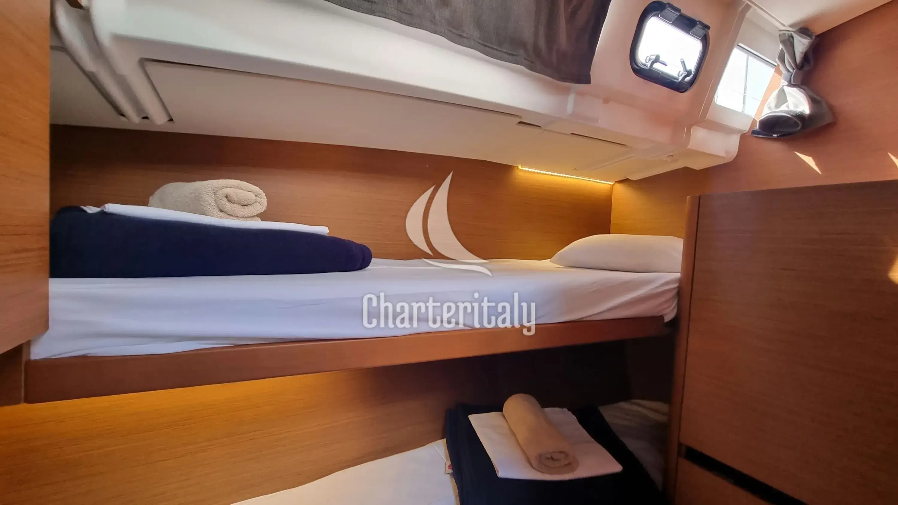 Sun Odyssey 490 - Izzy - 23