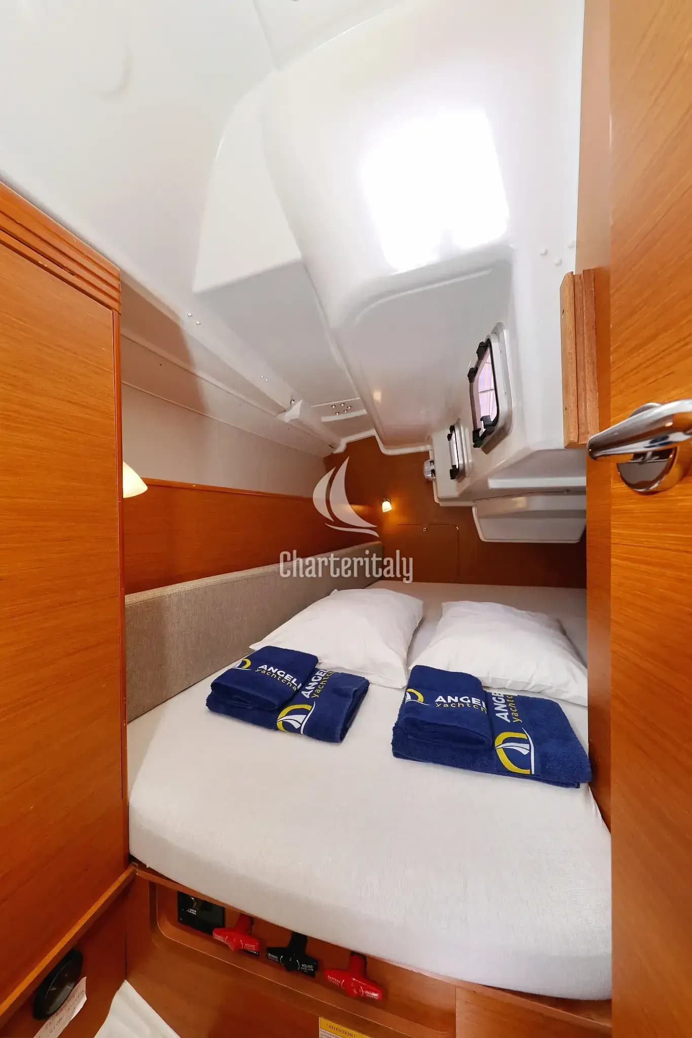 Sun Odyssey 33i - 2 cab. - Cosma - 24