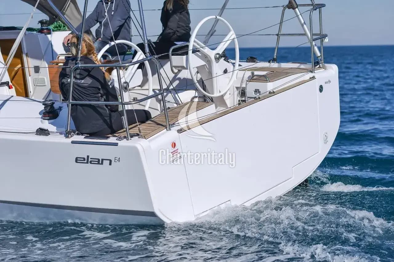 Elan E4 - Shark - 11