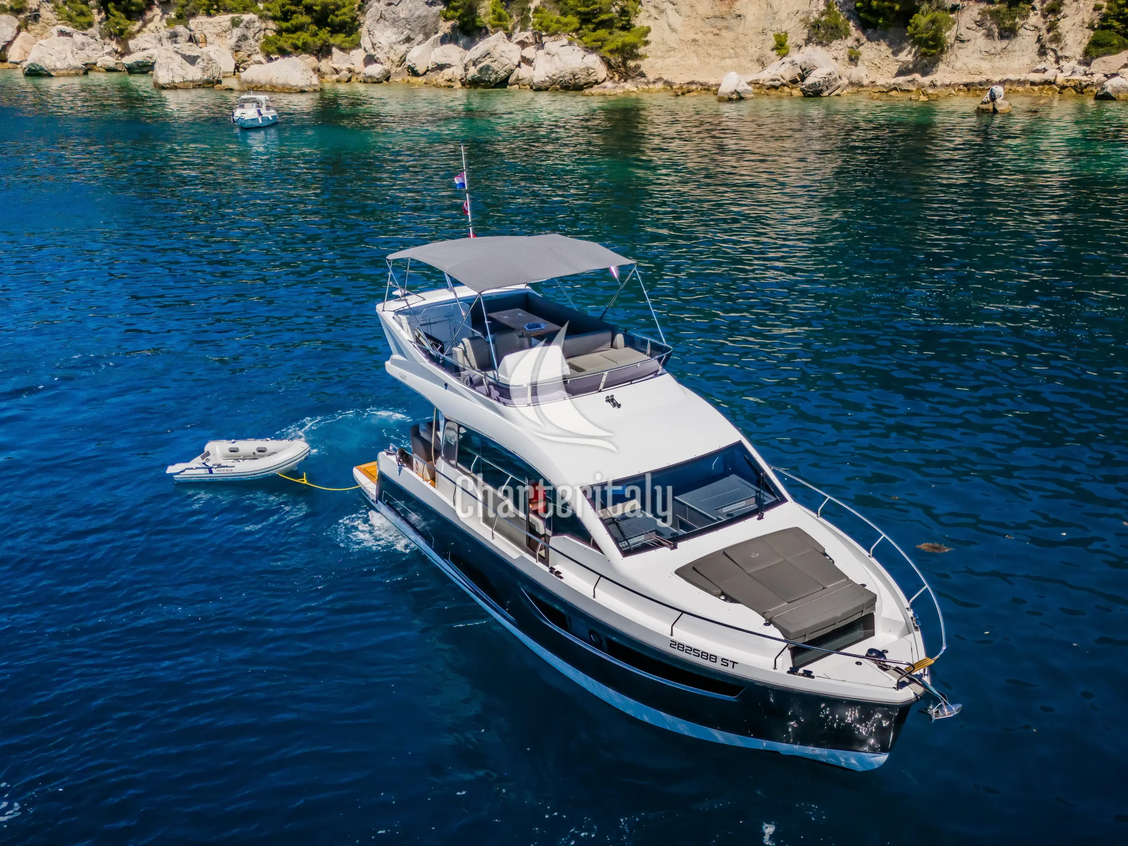 Sealine F430 - Grace II - 6