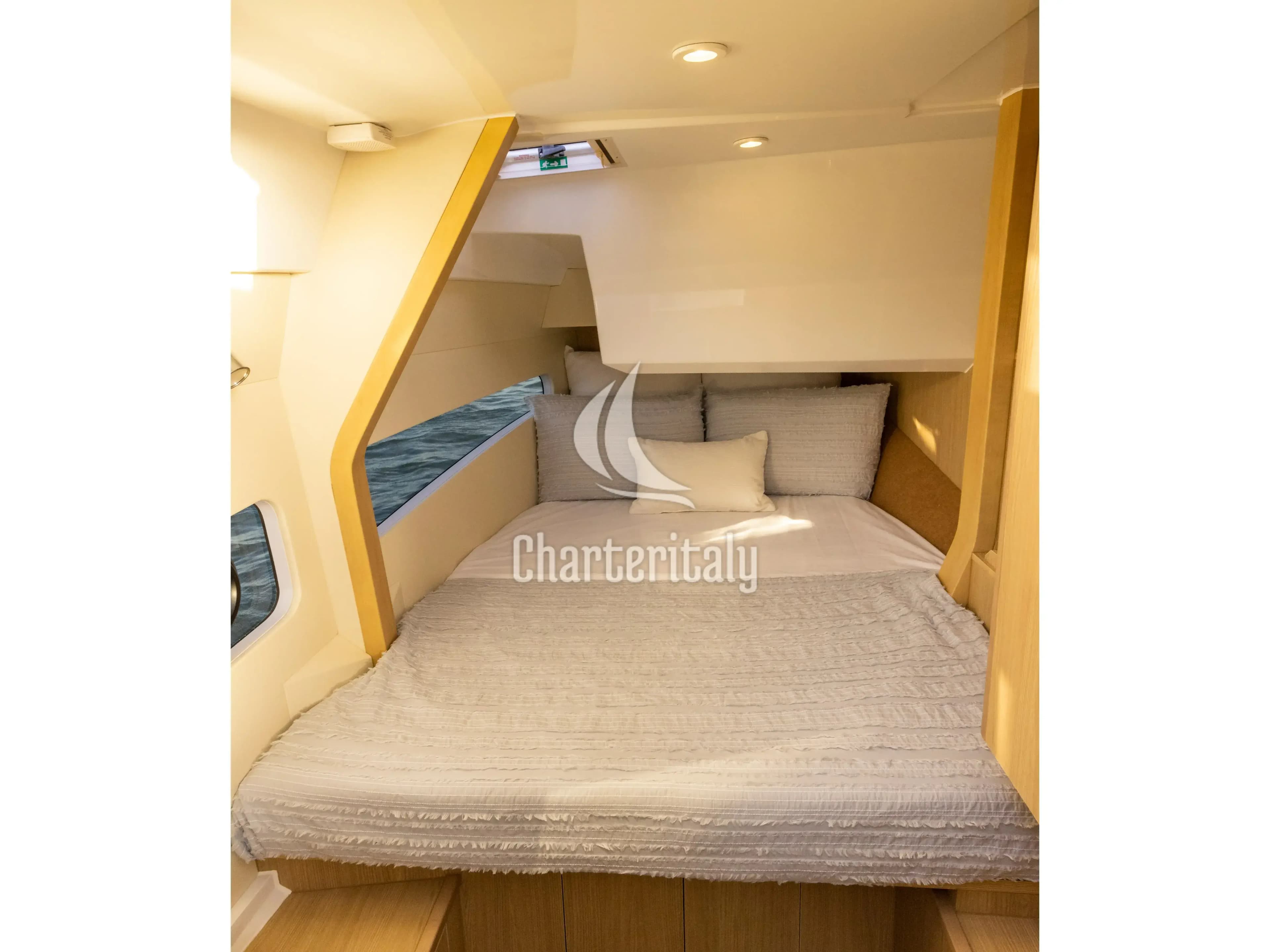 Aquila 32 Sport - BATCAT - 2