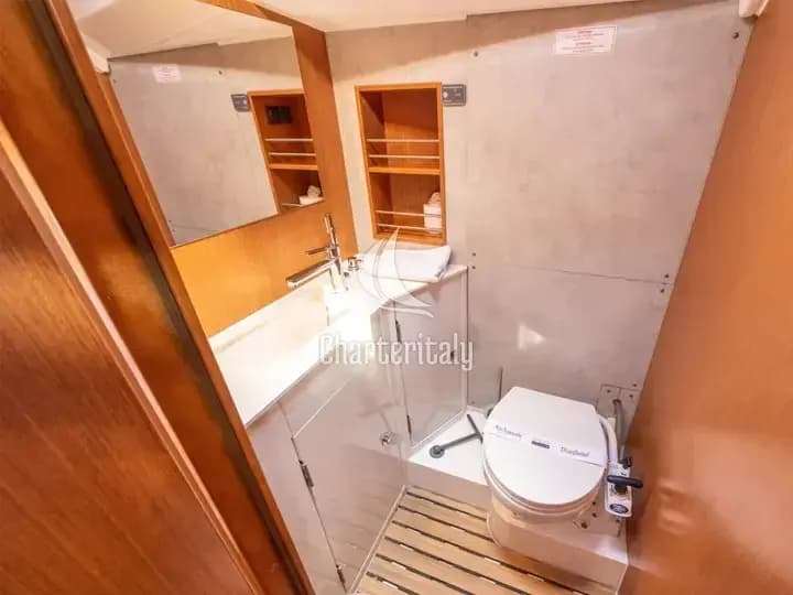 Bavaria C42 - Lydia - 5