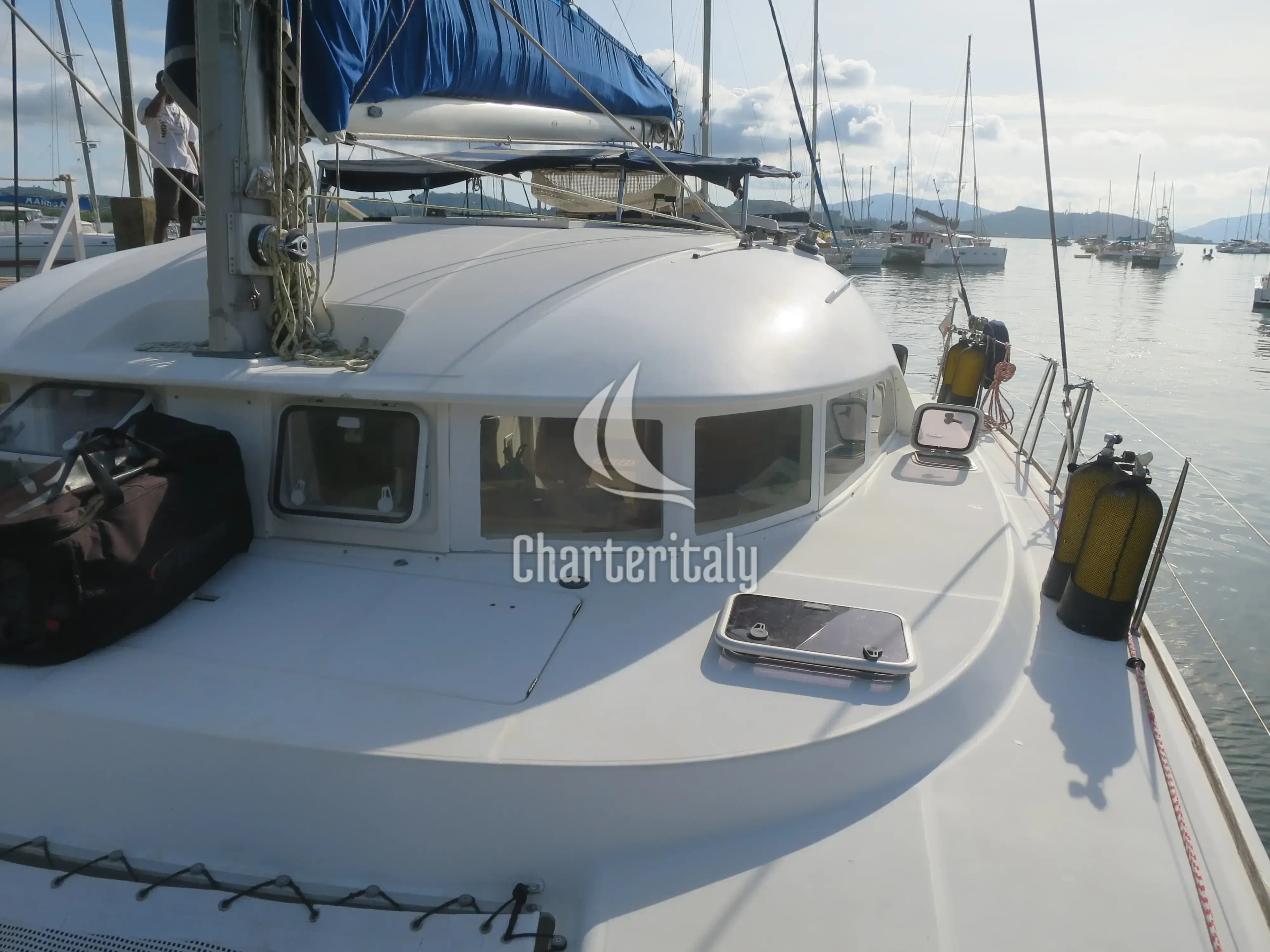 Lagoon 380 - Classic - 1