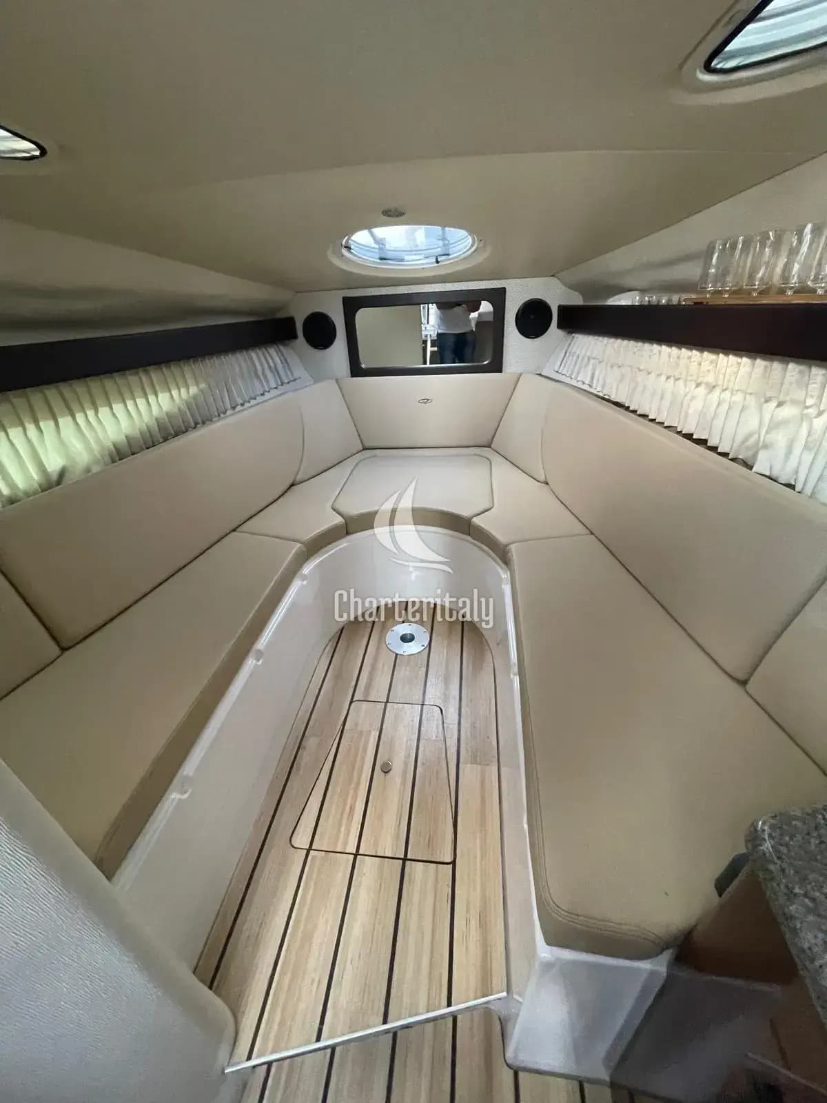 Regal 2800 - 4